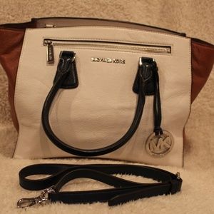 MICHAEL Michael Kors Large Sophie Satchel in White